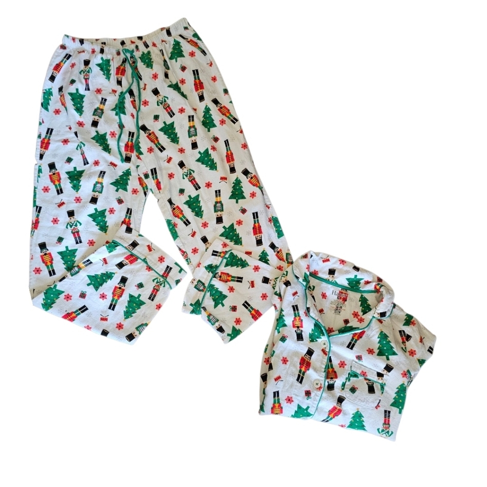 Hanes Festive Flannel Nutcracker Theme Pajamas Green and Red Size Small